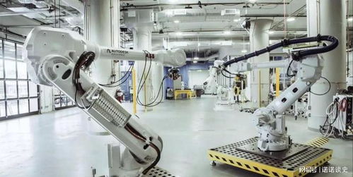 中國機器人集群點亮智慧工廠，印度人口紅利面臨數字化轉型挑戰